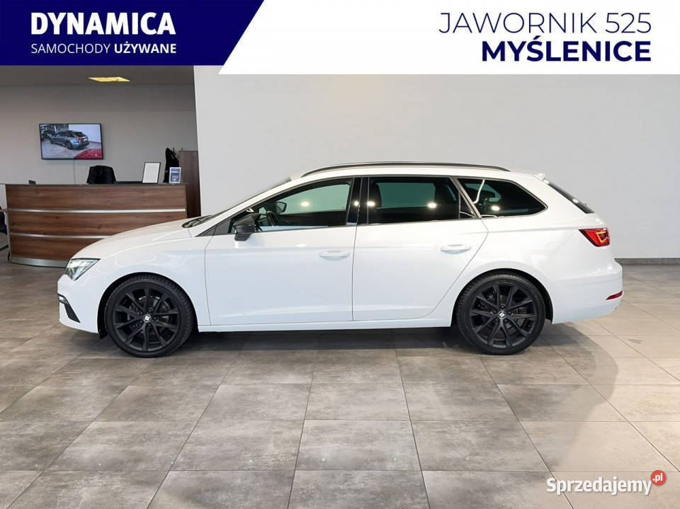 Seat Leon Sportstourer FR 15TSI 130 M6 20192020 światła przeciwmgielne Myślenice