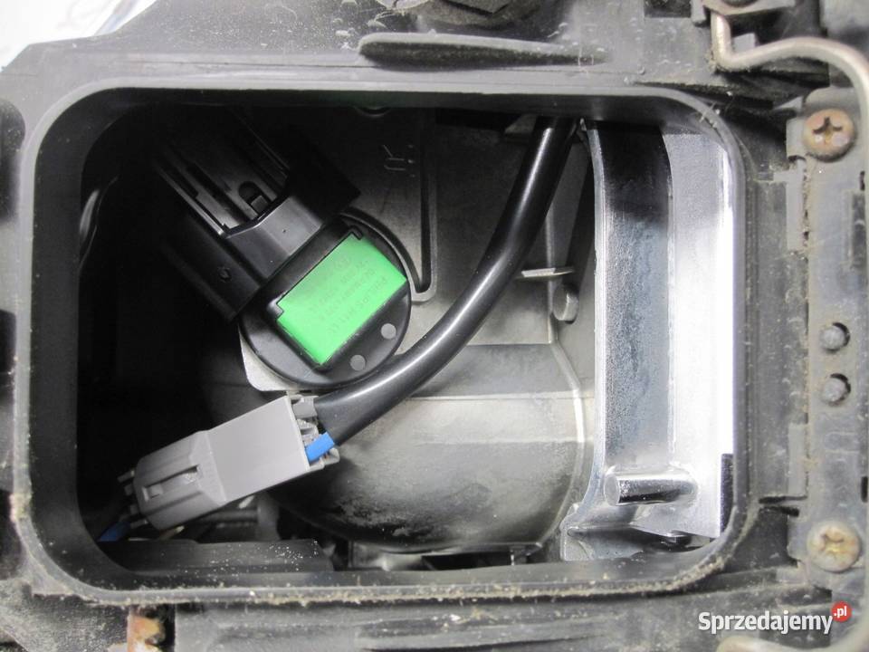 LEXUS IS II 08r lampa prawa przód ANGLIK świętokrzyskie Kielce