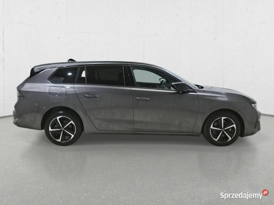 Opel Astra L 2021 Komorniki