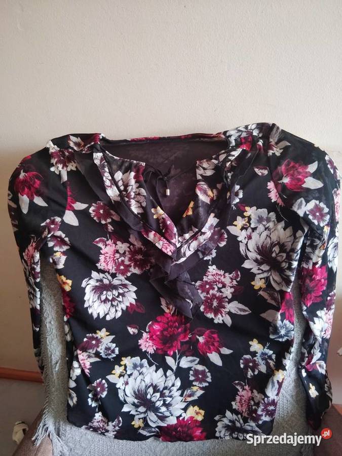 Ładna wizytowa bluzeczka Bartoszyce