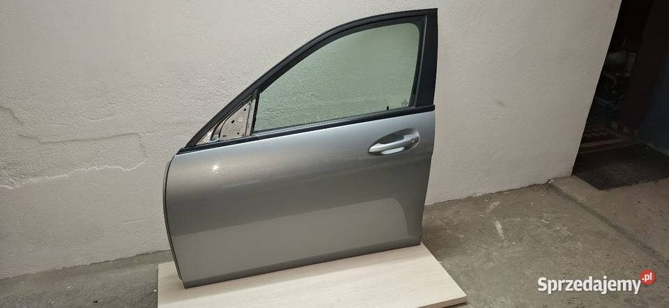 Drzwi lewe przód Mercedes W204