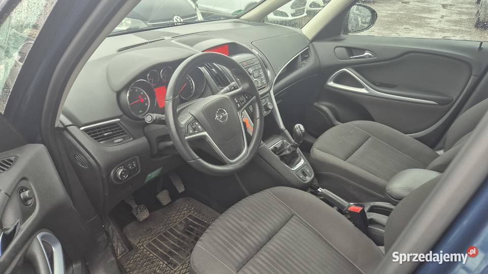 ZAFIRA 14 140 7 OSOBOWA OPŁACONA BEZWYPADKOWA garażowany Zafira Rzeszów