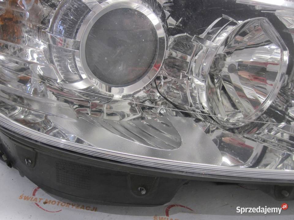 MERCEDES C KLASA S204 W204 10r Lampa prawy przód Kielce sprzedam
