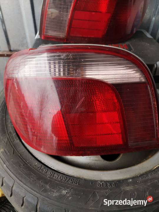 Lampa tył toyota Yaris Lewe śląskie Czerwionka-Leszczyny