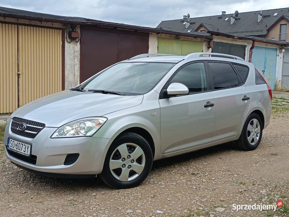 Kia ceed LPG Bez korozji Mechanicznie stan kurtyny powietrzne Dąbrowa Górnicza