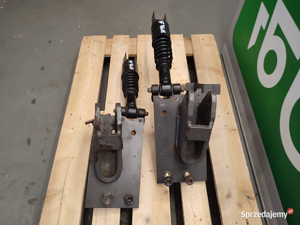 Amortyzacja kabiny MASSEY FERGUSON seria 7600 Wilkowo
