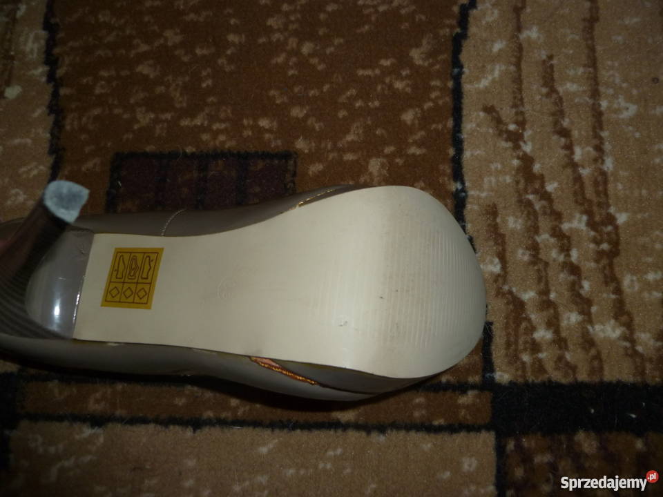 Szpilki nude 36 Czółenka Czółenka Rzeszów