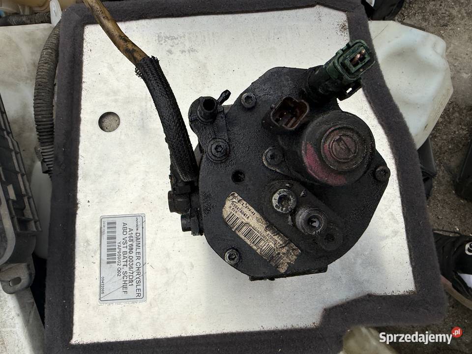 Pompa wtryskowa Renault Megane 15dci 8200057225 osobowe Ostrów Wielkopolski