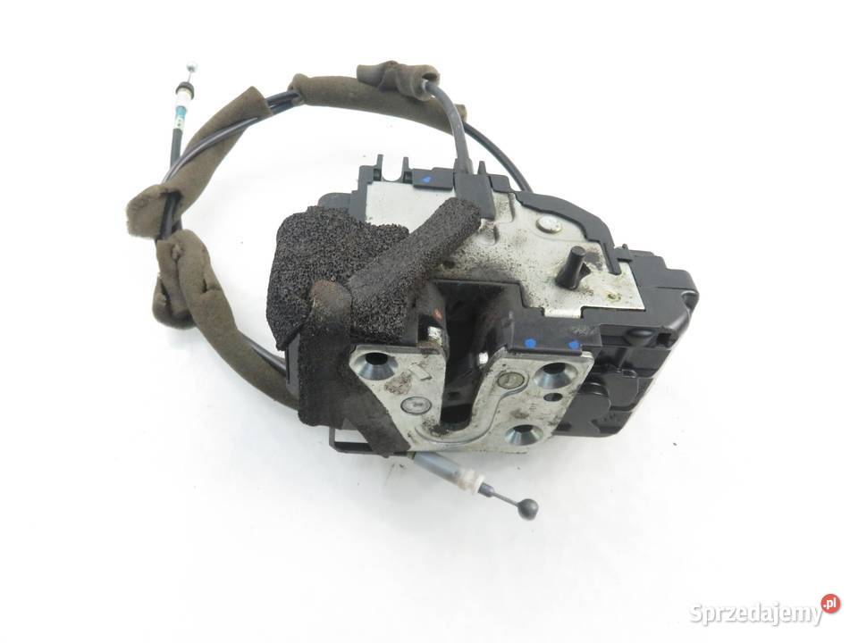 ZAMEK LEWY TYLNY INFINITI M osobowe małopolskie sprzedam