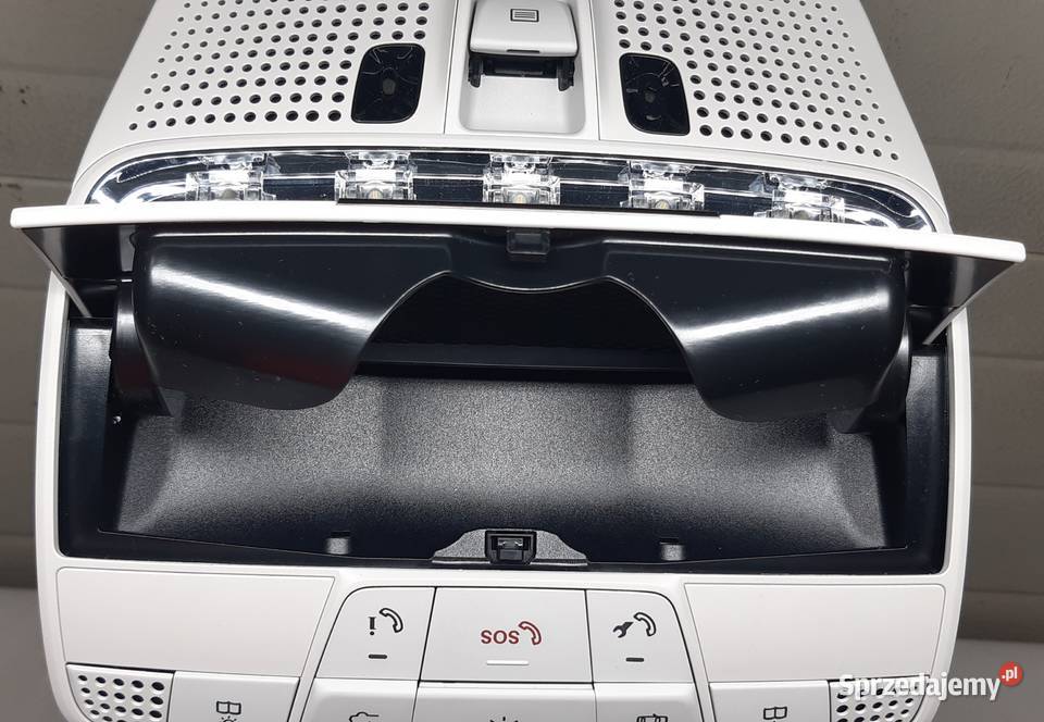 LAMPKA OŚWIETLENIE KABINY MERCEDES W205 C350 Mielęcin