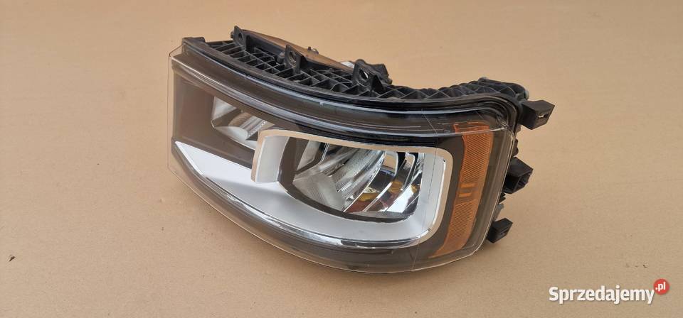 SCANIA R S LAMPA REFLEKTOR FULL LED PRAWY ciężarowe Lampy przednie lubuskie Bieleń