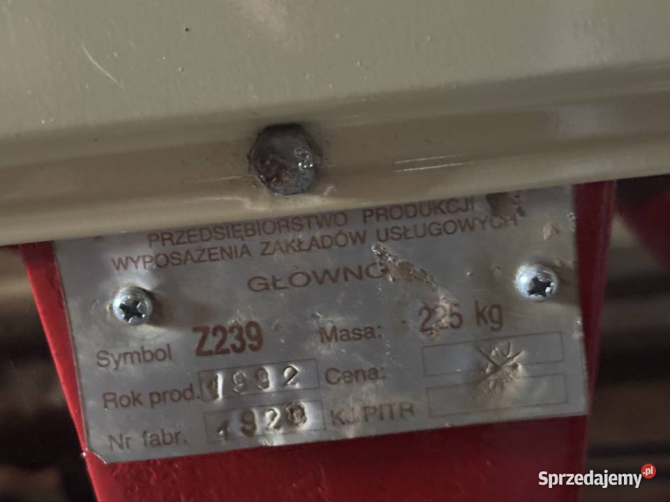 Sprzedam zgrabiarke taśmową Zgrabiarki i przetrząsacze Pilzno sprzedam
