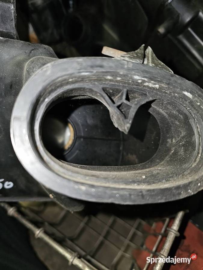 Suzuki GSX 550 króćce airboxa GSX550 dolotowe Jelenia Góra