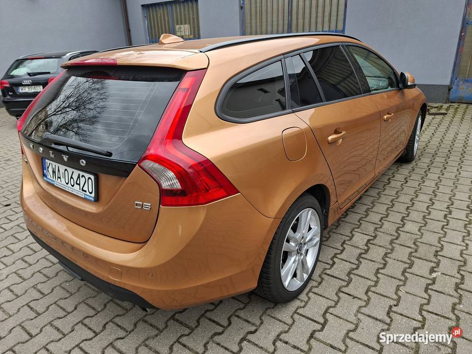 volvo v60 2012r 24d5 maska silnika błotniki