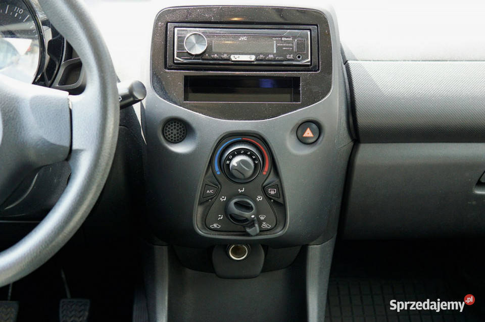 Toyota Aygo 10 72 5d hatchback facelift II 2014 mazowieckie Warszawa