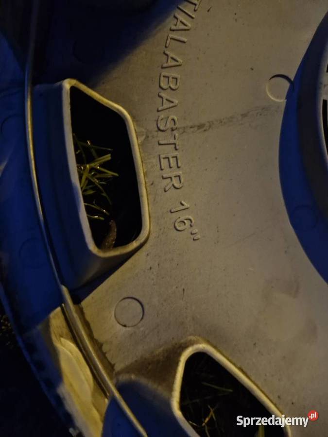Kołpak w rozmiarze 16 Kołpaki sprzedam