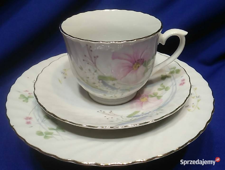 Zestaw śniadaniowy trio Filiżanka porcelana Słupca sprzedam