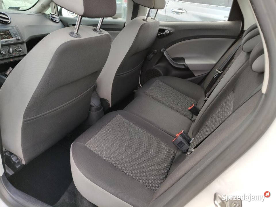 SEAT Ibiza 2015r salon Bezwypadkowy tempomat 90KM