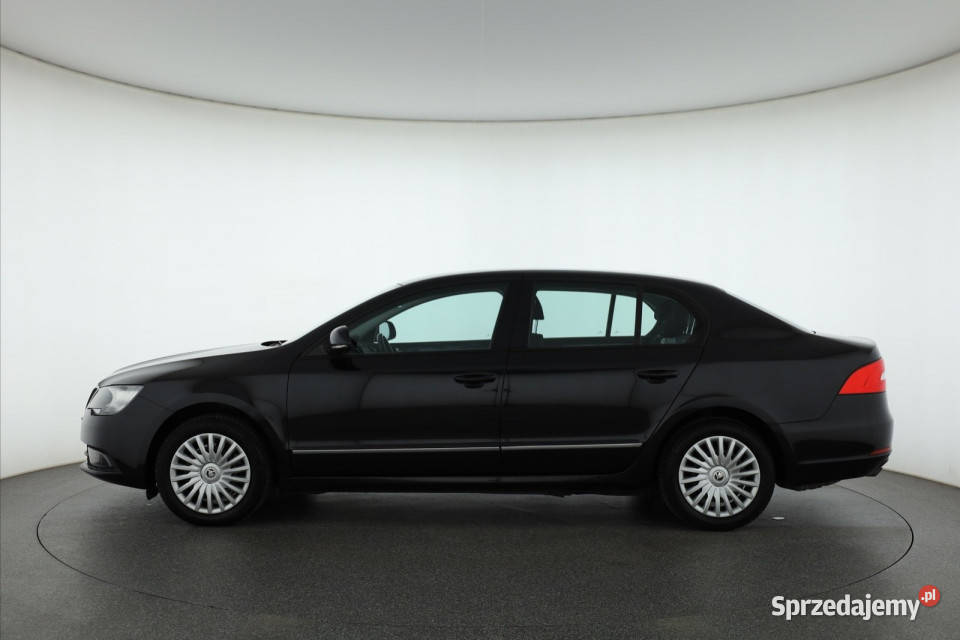 Skoda Superb 14 TSI czujnik parkowania