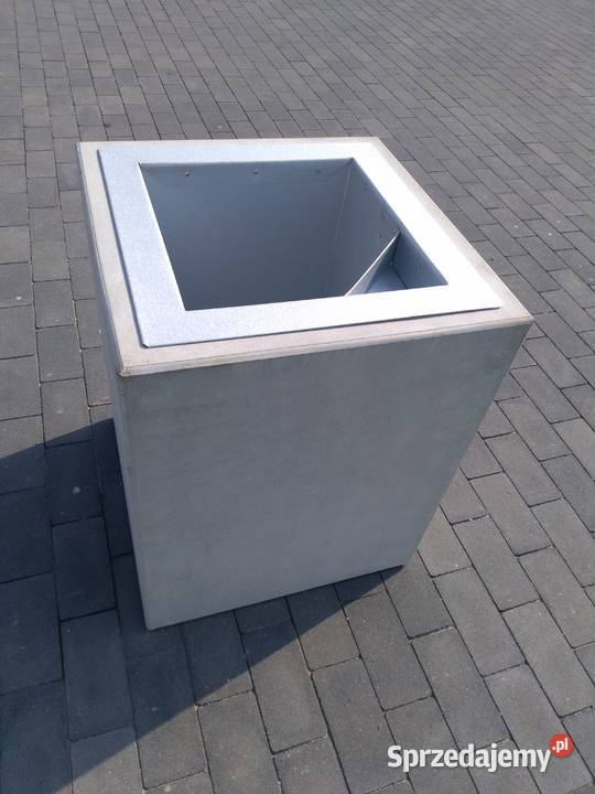 Kosz betonowy 70l z wkładem z popielnicą K70 Toruń