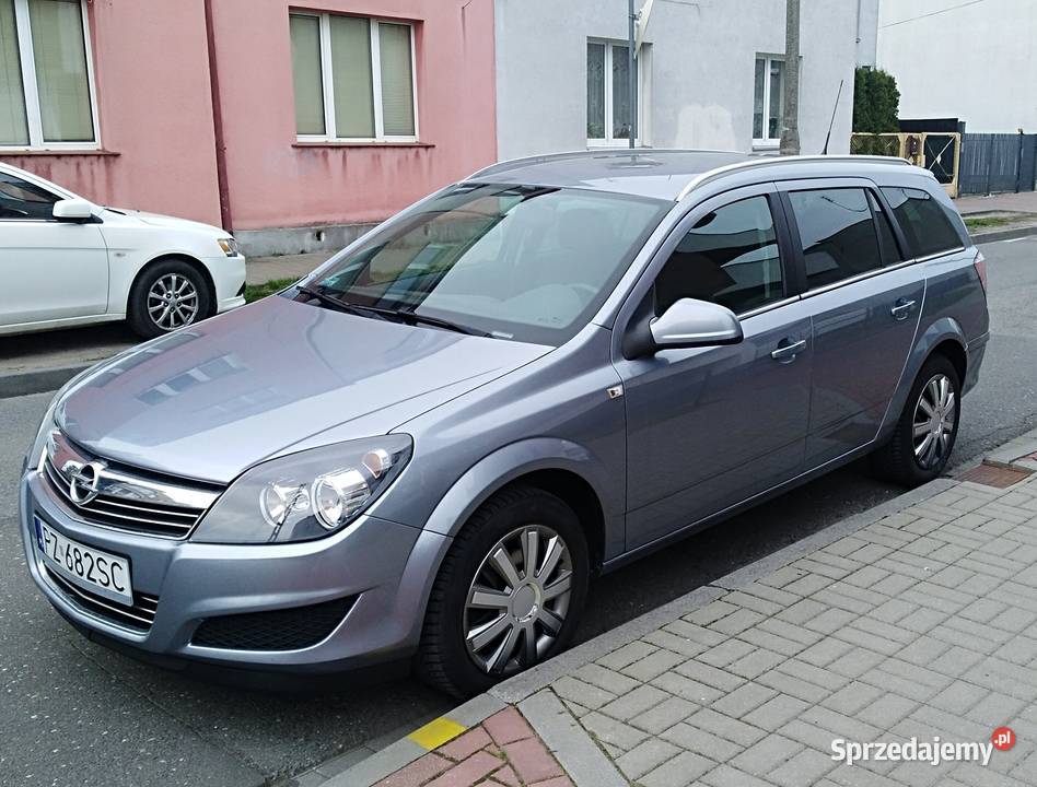 opel ASTRA H 2011r 16 kombi 105 zadbany Rok produkcji 2011 kujawsko-pomorskie Bydgoszcz sprzedam