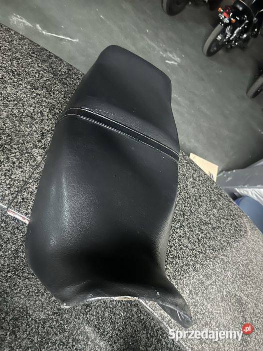SUZUKI GSX 1100G Siedzenie Kanapa Fotel Poznań