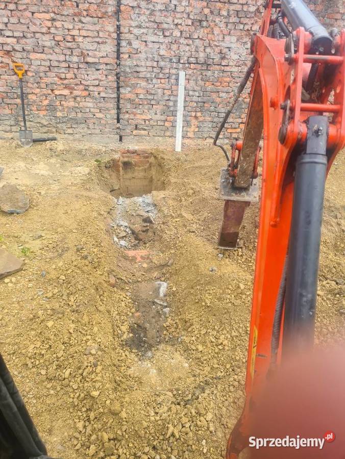 Minikoparka z młotem wyburzeniowym usługi Jełowa