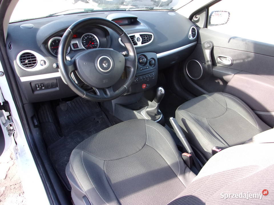 Samochód osobowy RENAULT CLIO R CR1FOH w RadMasz 172km