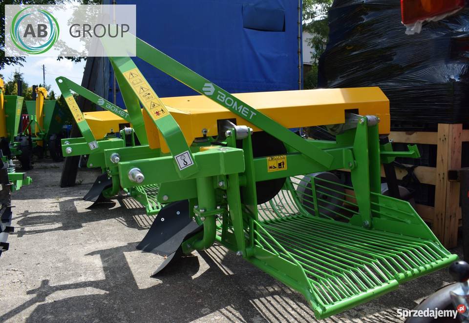 Kopaczka wibracyjna z wyrzutem do tyłu BOMET Białystok
