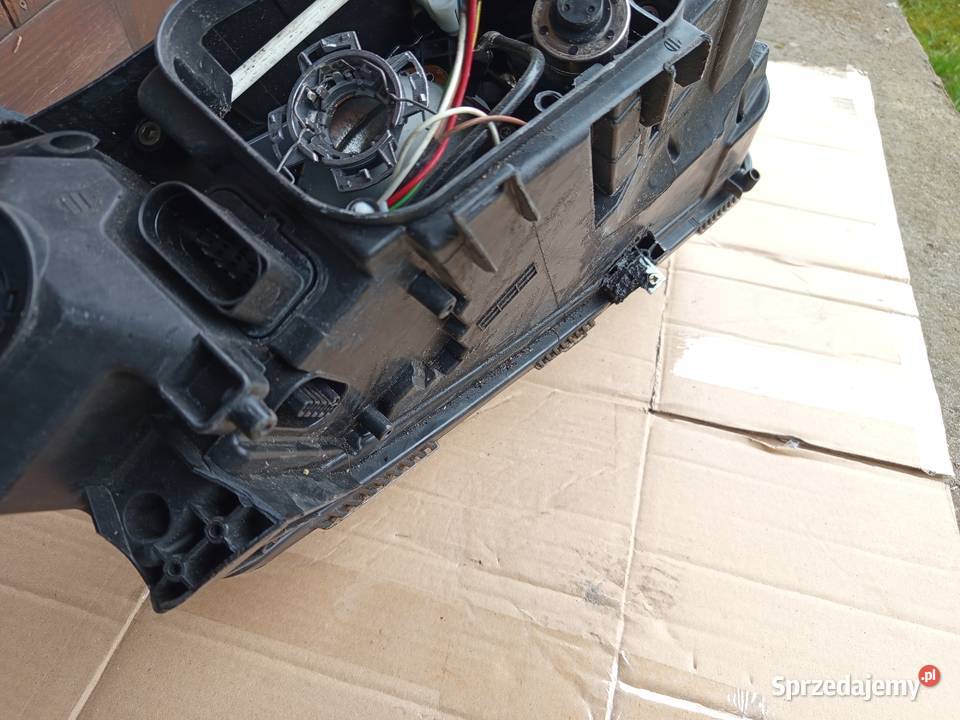 Audi A6 C6 lampa lewa przód 4F0941003 AK Lampy przednie Kłodawa