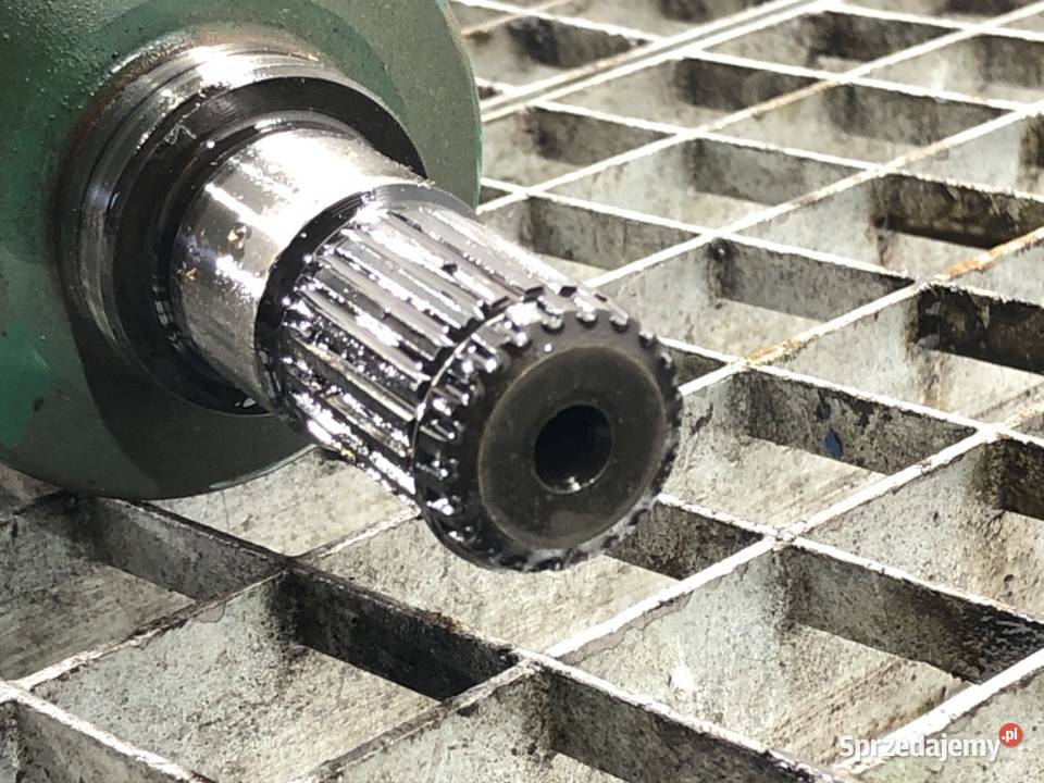 PÓŁOŚ LEWY PRZÓD SUZUKI SWIFT III 13 92 PRZEGUB podkarpackie