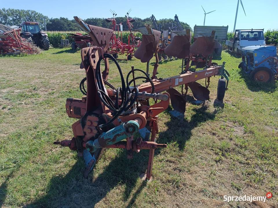 PŁUG 4 SKIBOWY OBROTOWY KVERNELAND VD100 VARIO Borzęciczki