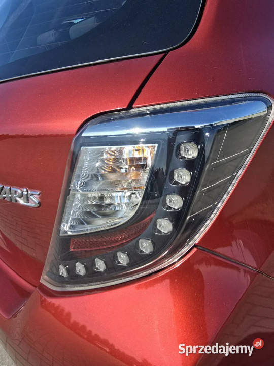 Toyota Yaris 10BENZ gniazdo AUX Yaris łódzkie Kutno