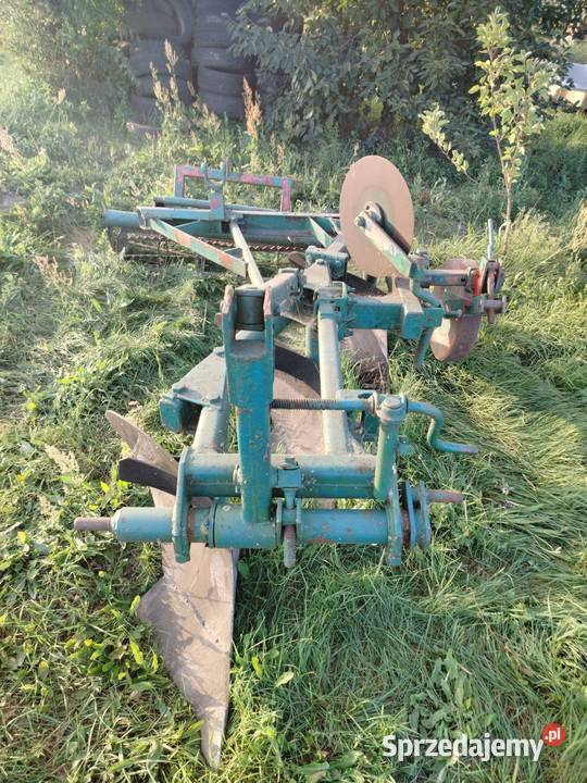 Pług 3 skibowy z wałkiem Tuliszków