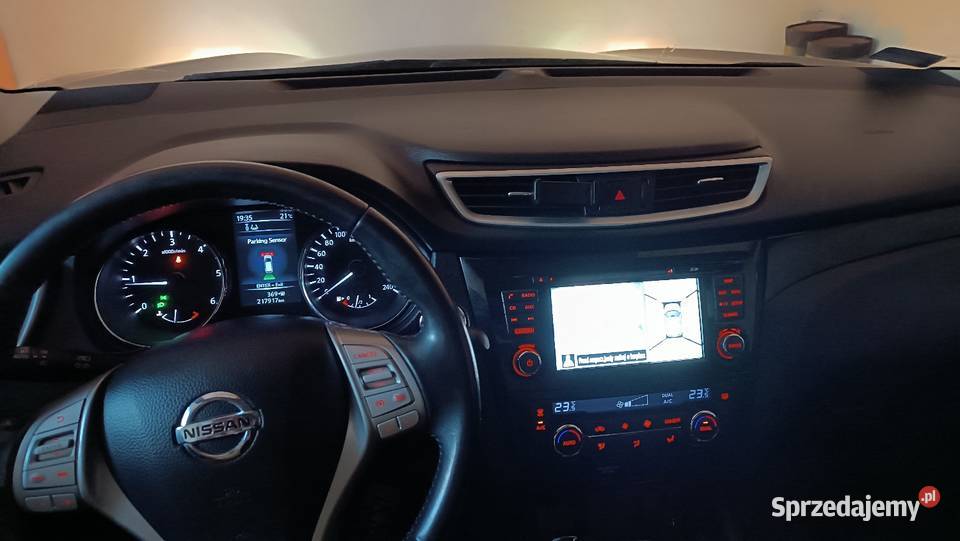 Nissan Qashqai diesel 4x4 panorama dach czujnik parkowania Qashqai Oława