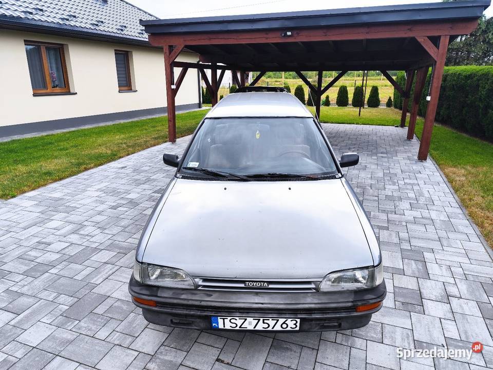 TOYOTA COROLLA E9 KOMBI 1989 samochód który Kombi Rzeszów sprzedam
