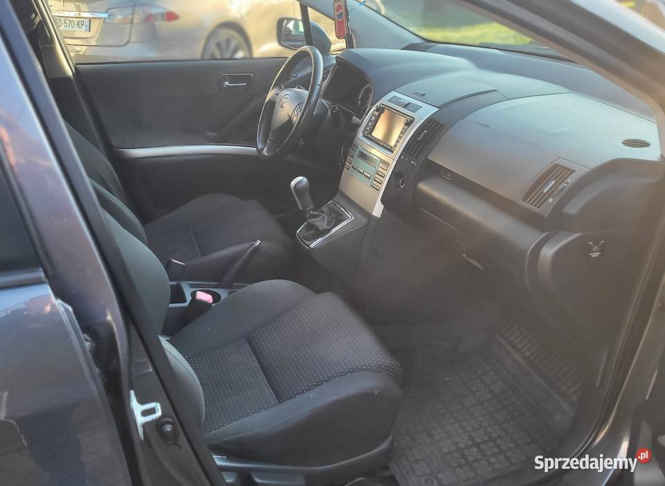 Corolla Verso 18 benzyna 7osób Warszawa