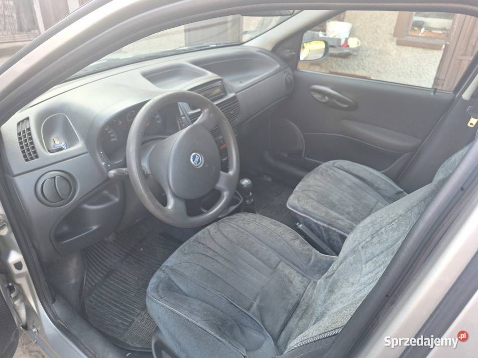 Fiat Punto 12 PbLpg nieuszkodzony Aleksandria