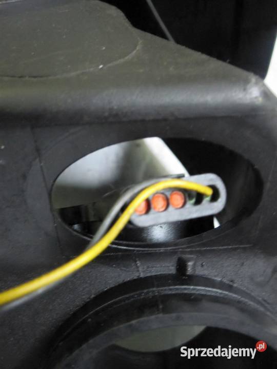 BMW E81 E87 LIFT 07r obudowa filtra powietrza osobowe