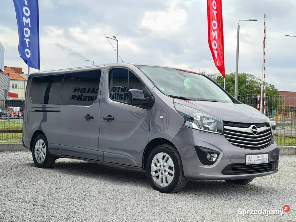 Opel Vivaro TOURER Navi PDC Kamera Led elektrochrom. lusterko wst.