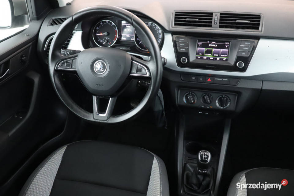 Skoda Fabia 12 TSI gniazdo USB Motoryzacja śląskie