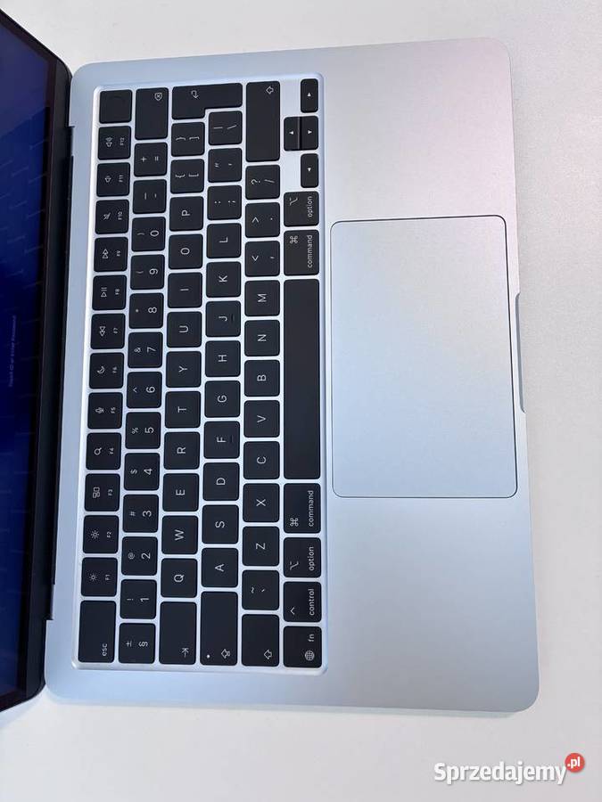 MacBook Air M4 136 16 GB 512 GB stan idealny Toruń sprzedam