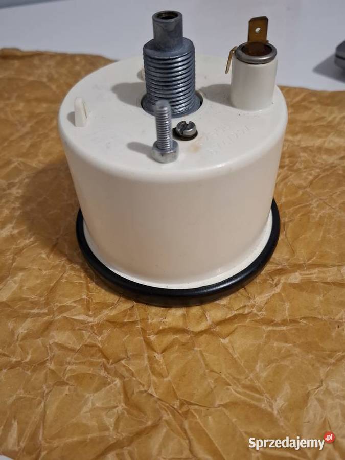 Licznik ursus c 330m Nowy Prl