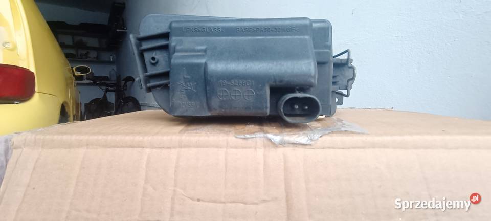 Sprzedam halogeny BMW e34 Lampy przeciwmgielne Katowice