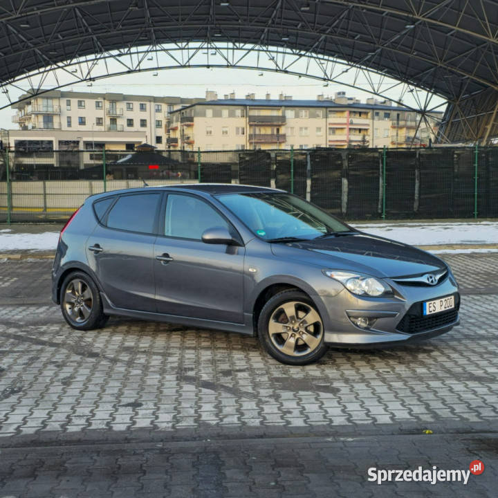 Hyundai i30 Hyundai i30 14 Blue Classic I światła do jazdy dziennej Ostrów Mazowiecka sprzedam