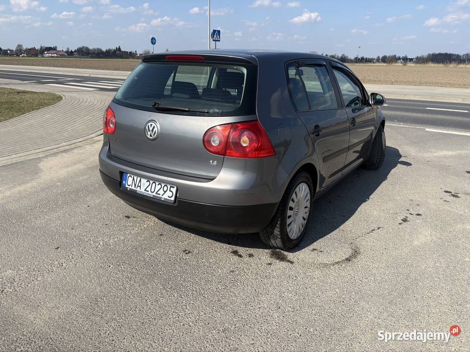Piękny GOLF V 14fsi Golf Rabowice sprzedam