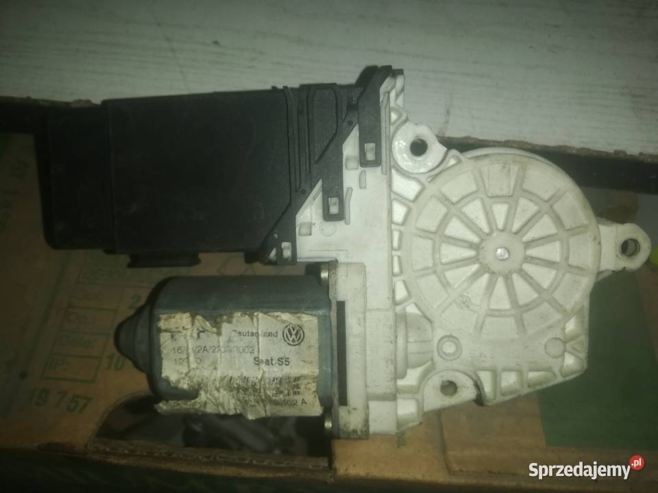 SILNICZEK SZYBY Tył oCTAVIA Golf iv V vi silnik Grajewo