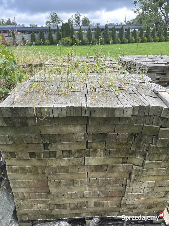 Piaskowiec naturalny na elewację łupany z pasów Opole