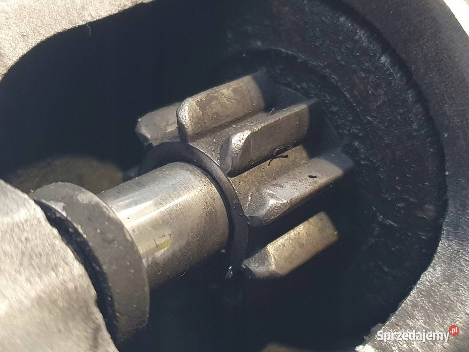 ROZRUSZNIK Opel Zafira B 18 16V 55556092 Z18XER Chełm sprzedam