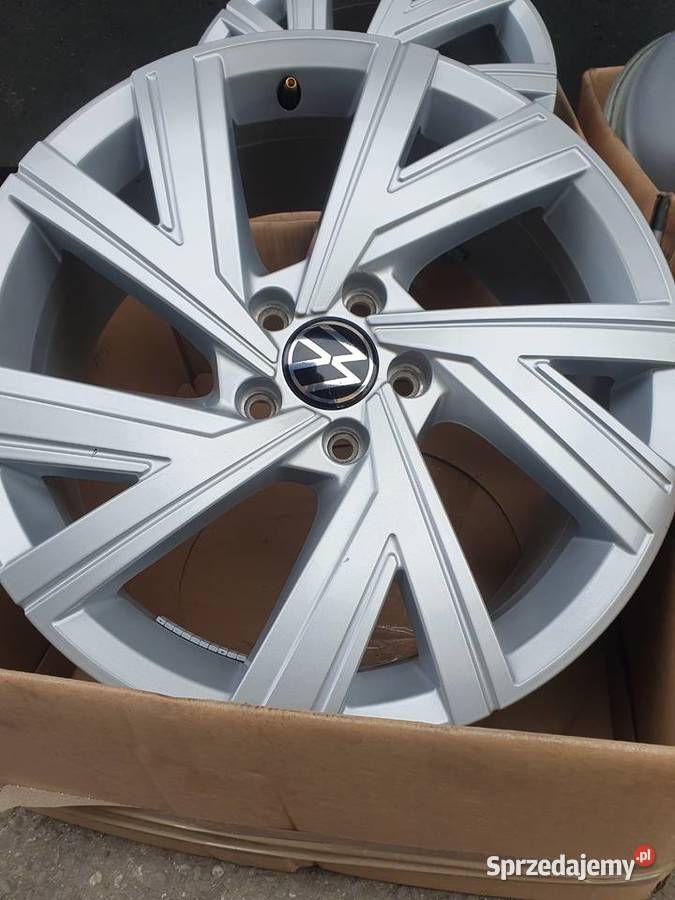 765 Alufelgi 5x112 et51 18 VW Volkswagen Golf aluminiowe Bąków
